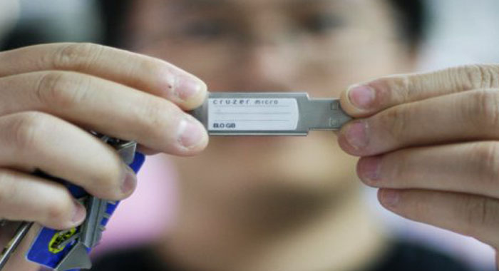 Ulusal Güvenliğe en büyük tehdit USB Bellek mi Ulusal Güvenliğe en büyük tehdit USB Bellek mi