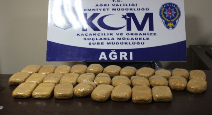 Ağrı'da uyuşturucu operasyonu Ağrı'da uyuşturucu operasyonu