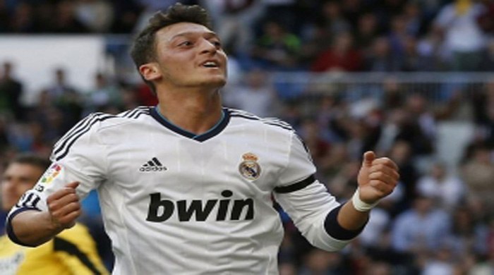 Mesut Özil'den Ancelotti yorumu Mesut Özil'den Ancelotti yorumu