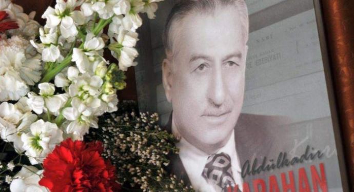 Karahan Hoca'yı rahmetle anıyoruz Karahan Hoca'yı rahmetle anıyoruz