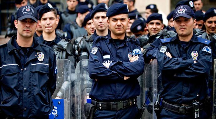 Emniyetten 'Sırdaş Polis' projesi Emniyetten 'Sırdaş Polis' projesi