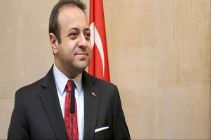 Egemen Bağış, 'Taksim'de yapamadıklarını Kahire'de yaptılar' Egemen Bağış, 'Taksim'de yapamadıklarını Kahire'de yaptılar'