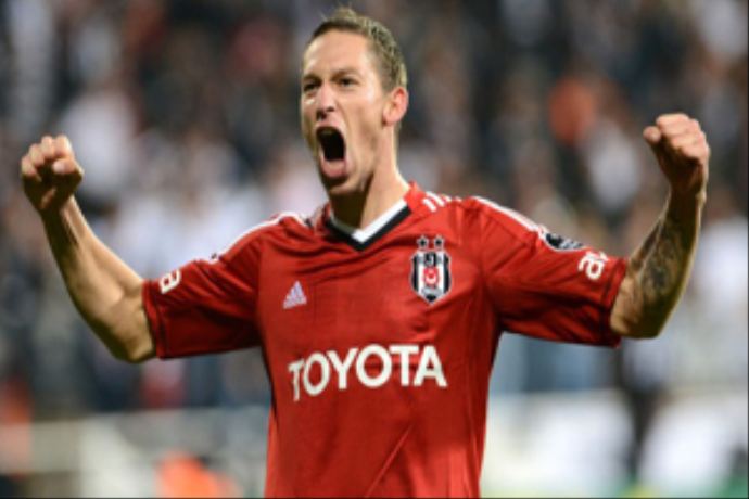 Beşiktaş&#039;lı Holosko ameliyat olacak