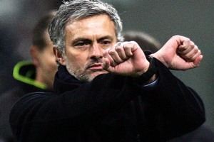 Galatasaray'la Mourinho kapışıyor Galatasaray'la Mourinho kapışıyor