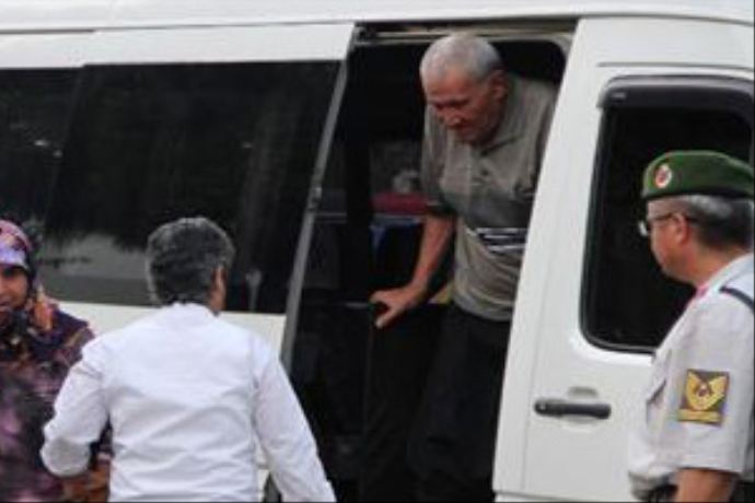 Öcalan İmralı'da ailesiyle buluştu Öcalan İmralı'da ailesiyle buluştu