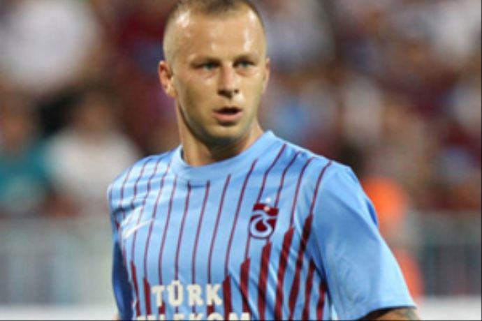 Trabzonspor'da Sapara ile yollar ayrıldı Trabzonspor'da Sapara ile yollar ayrıldı
