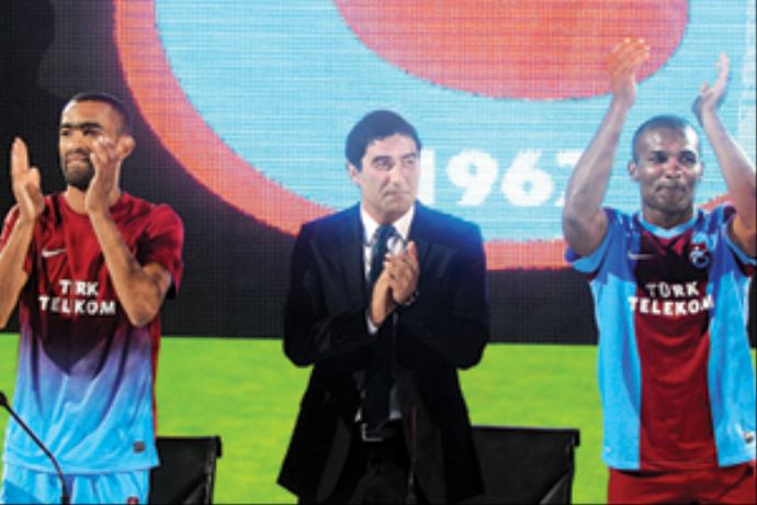 Trabzon&#039;da imza şov