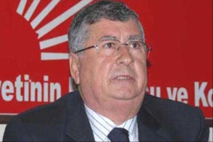 CHP'de 14 kişi görevden alındı CHP'de 14 kişi görevden alındı