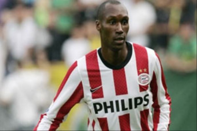 Beşiktaş Atiba Hutchinson transferinde sona yaklaştı Beşiktaş Atiba Hutchinson transferinde sona yaklaştı