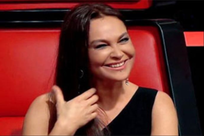 Hülya Avşar O Ses Türkiye'den ayrıldı mı Hülya Avşar O Ses Türkiye'den ayrıldı mı