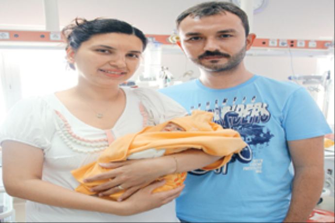 Bebeğe midesinden yemek borusu yapıldı