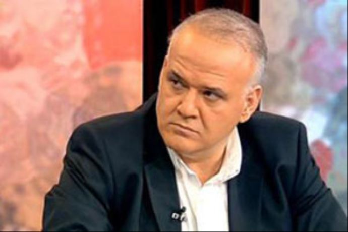 Ahmet Çakar'dan Fenerbahçe ve Galatasaray analizi Ahmet Çakar'dan Fenerbahçe ve Galatasaray analizi