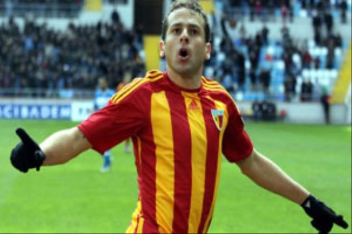 Bobo Kayserispor'dan ayrılmak istiyor Bobo Kayserispor'dan ayrılmak istiyor