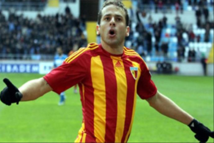 Bobo, Kayserispor'dan ayrılmak istiyor Bobo, Kayserispor'dan ayrılmak istiyor