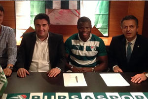 Milan'ın sol beki Taiwo Bursaspor'da Milan'ın sol beki Taiwo Bursaspor'da