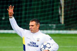 Fenerbahçe&#039;de yerli transfer harekatı, ilk hedef Veysel ve Erkan