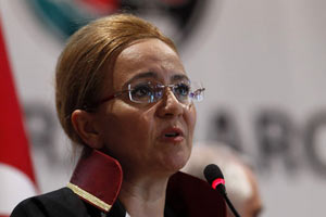 Ankara Barosu seçimlerinde ilk kez kadın başkan seçildi Ankara Barosu seçimlerinde ilk kez kadın başkan seçildi
