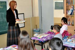 Türbanlı memura disiplin affı geliyor Türbanlı memura disiplin affı geliyor