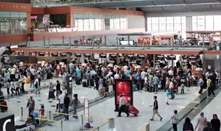 Mısır'a giden turistler rotasını Türkiye'ye çevirdi Mısır'a giden turistler rotasını Türkiye'ye çevirdi