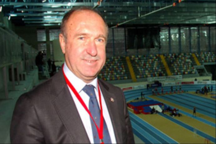Atletizm Federasyonu Başkanı Mehmet Terzi, istifa etti Atletizm Federasyonu Başkanı Mehmet Terzi, istifa etti