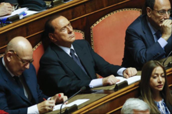 Silvio Berlusconi'nin 4 yıllık hapis cezası onaylandı Silvio Berlusconi'nin 4 yıllık hapis cezası onaylandı
