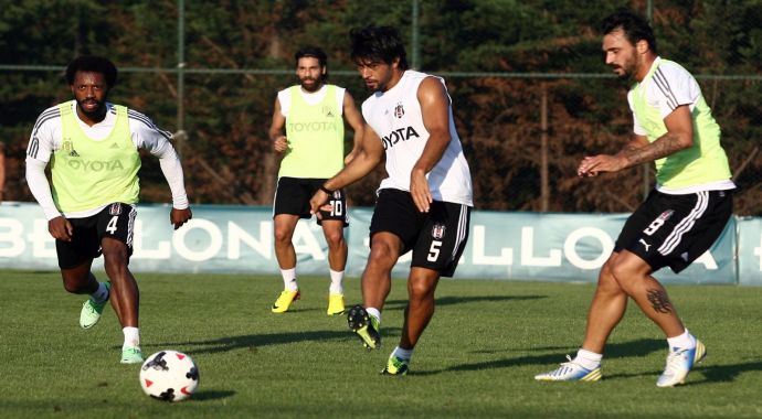 Beşiktaş'ta bayramlaşma töreni Beşiktaş'ta bayramlaşma töreni