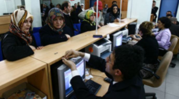 28 Şubat mağduru memurlar göreve dönüyor 28 Şubat mağduru memurlar göreve dönüyor