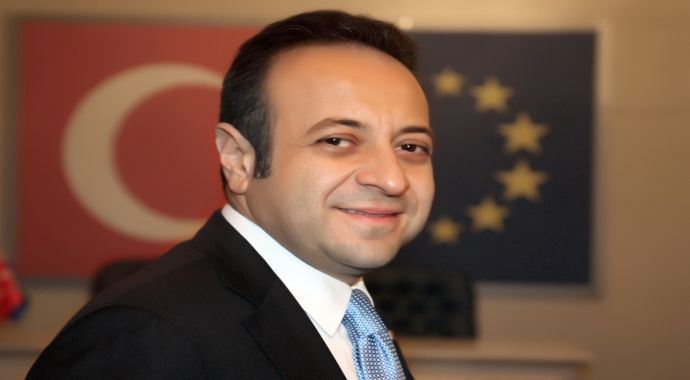 Egemen Bağış, Twitter&#039;dan babasının fotoğrafını paylaştı
