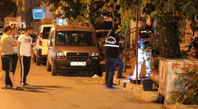 AK Parti bürosuna bombalı saldırı AK Parti bürosuna bombalı saldırı