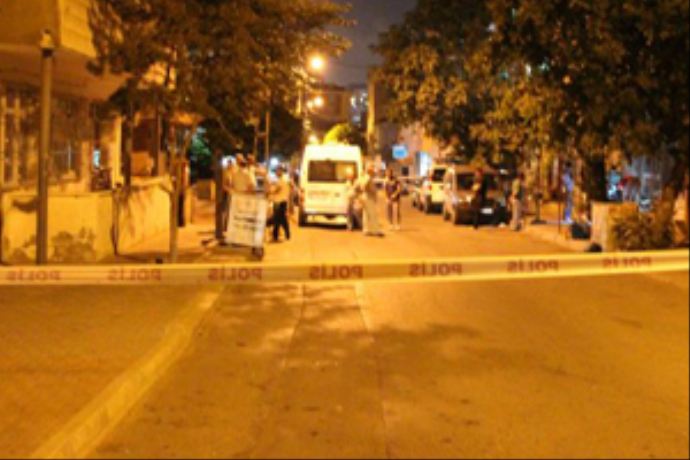 AK Parti bürosuna ses bombası atıldı AK Parti bürosuna ses bombası atıldı
