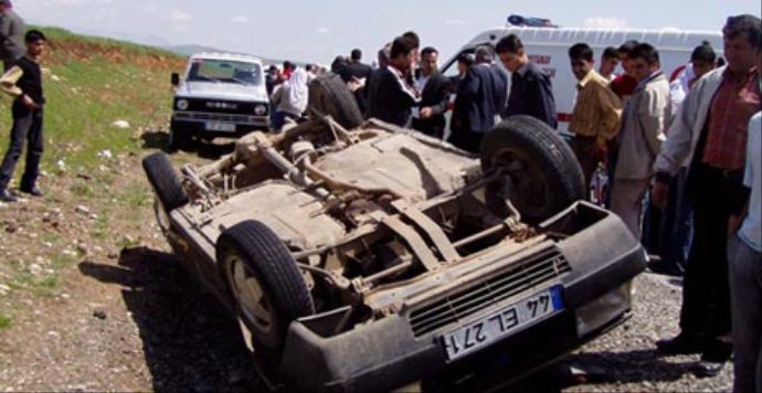 Ramazan Bayramı'nda yollar kan gölüne döndü, 62 ölü, 251 yaralı Ramazan Bayramı'nda yollar kan gölüne döndü, 62 ölü, 251 yaralı