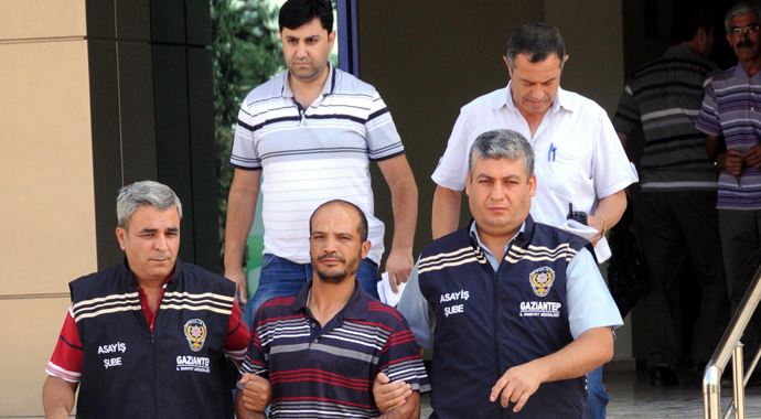 Bir dal sigara için öldürdü Bir dal sigara için öldürdü