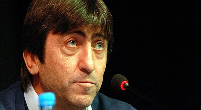 Rıdvan Dilmen'den taraftarı kızdıracak yorum Rıdvan Dilmen'den taraftarı kızdıracak yorum