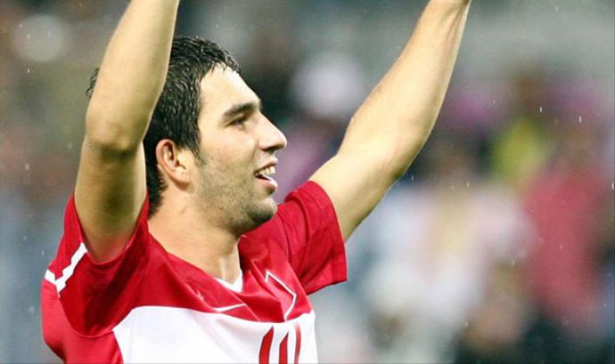 Aziz Yıldırım'ın 10 numarası Arda Turan Aziz Yıldırım'ın 10 numarası Arda Turan