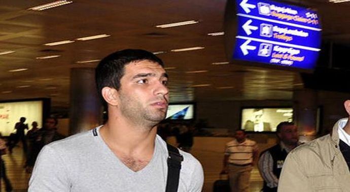 Arda Turan neden yurt dışına kaçtığını açıkladı