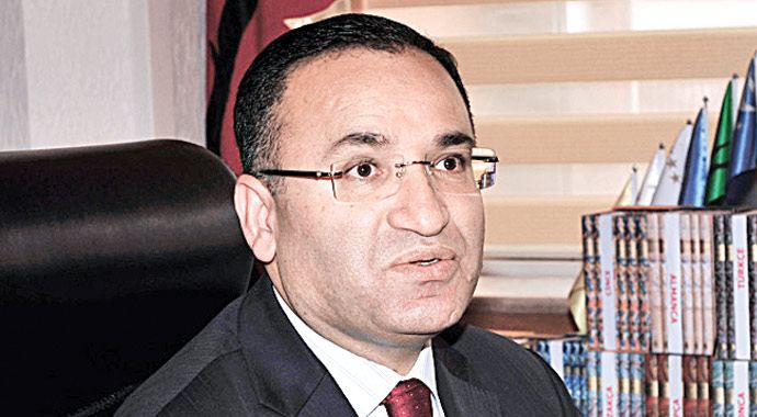 Bekir Bozdağ, 'Gurbetçi oyuna özel uçak' Bekir Bozdağ, 'Gurbetçi oyuna özel uçak'