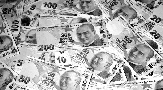 Kamu bankaları ilk yarıda her kesime krediyi artırdı Kamu bankaları ilk yarıda her kesime krediyi artırdı