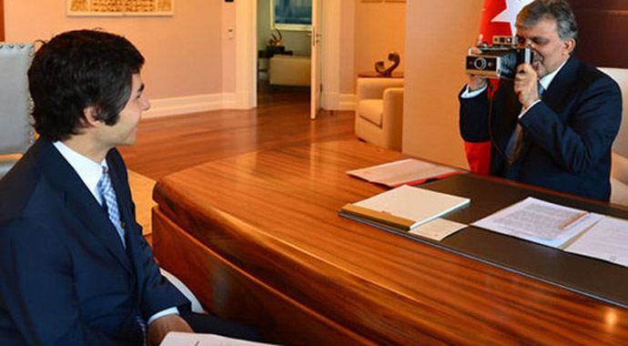 Cumhurbaşkanı Abdullah Gül, o anı kaçırmadı