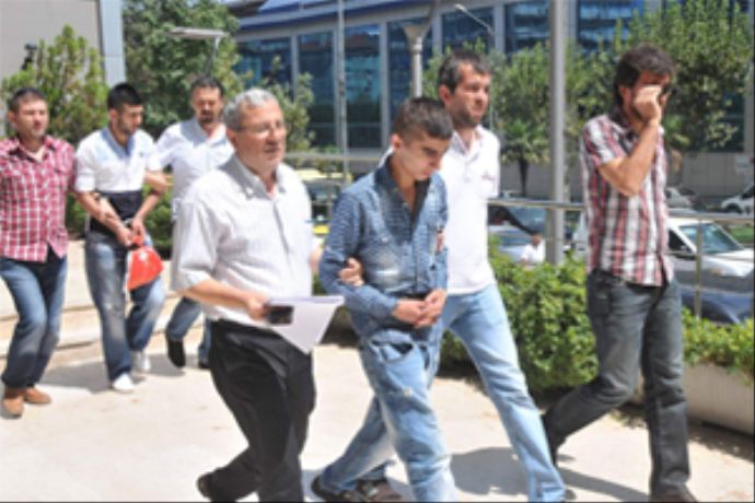 Küfür cinayetinin zanlıları yakalandı