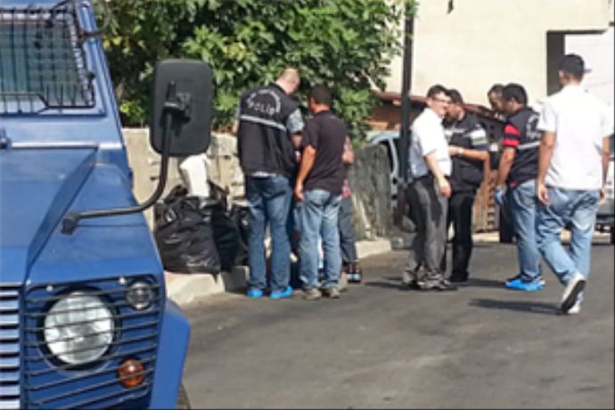 Maltepe'de çöp torbasından bomba çıktı Maltepe'de çöp torbasından bomba çıktı