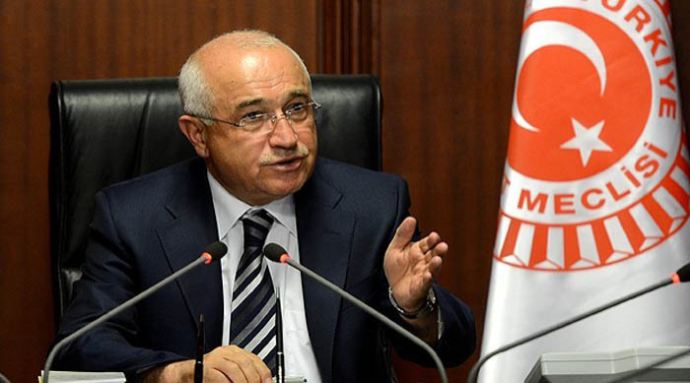 Cemil Çiçek, 'Müslüman halklar üzerindeki oyunlara son verilmeli'