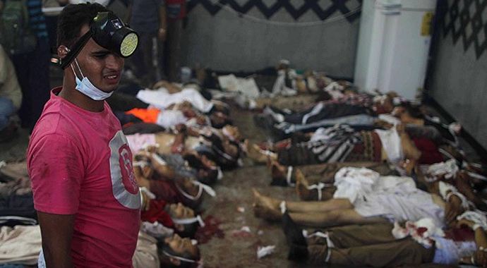 Mısır'da asker katliam yaptı dünya seyretti, 1000 ölü