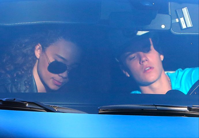 Justin Bieber yeni sevgilisiyle paparazzilere yakalandı