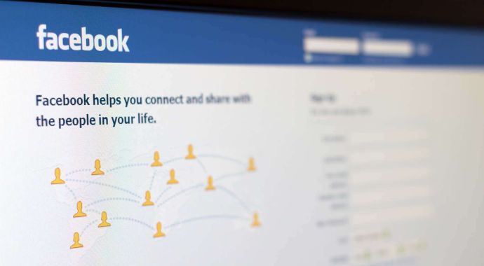 Facebook, dünyaya bağlıyor ama mutlu etmiyor