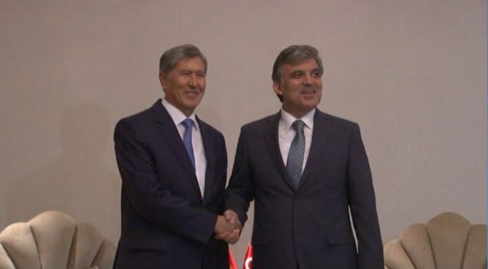 Cumhurbaşkanı Gül, Kırgızistan Cumhurbaşkanı ile görüştü Cumhurbaşkanı Gül, Kırgızistan Cumhurbaşkanı ile görüştü