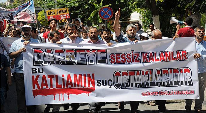 Türkiye, Mısır katliamını protesto etti