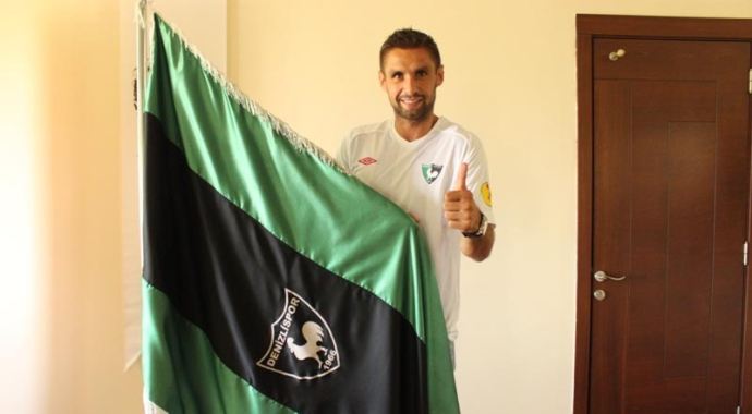 Denizlispor, Simac'ı renklerine bağladı