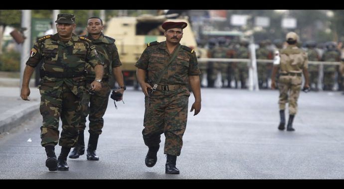 Mısır hükümetinden orduya gerçek mermi talimatı