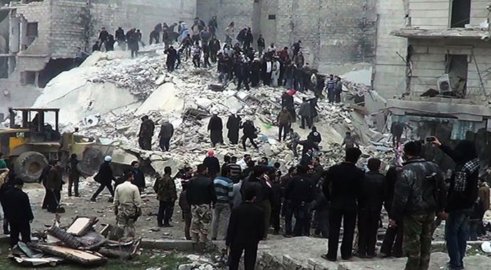 Halep'te hava saldırısı, 30 ölü Halep'te hava saldırısı, 30 ölü