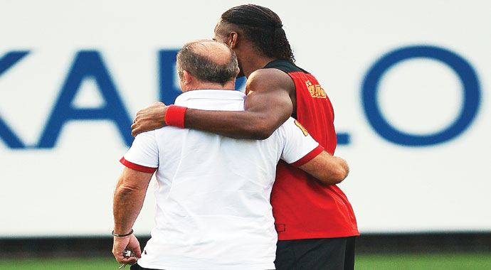 Drogba güldürüyor